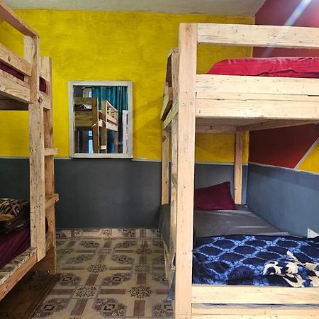 Shanti Cafe & Hostels Касоль Екстер'єр фото