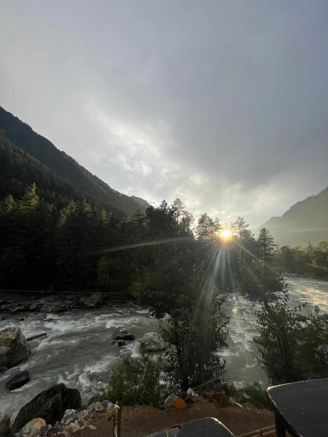 Shanti Cafe & Hostels Касоль Екстер'єр фото