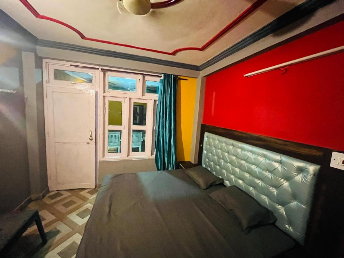 Shanti Cafe & Hostels Касоль Екстер'єр фото