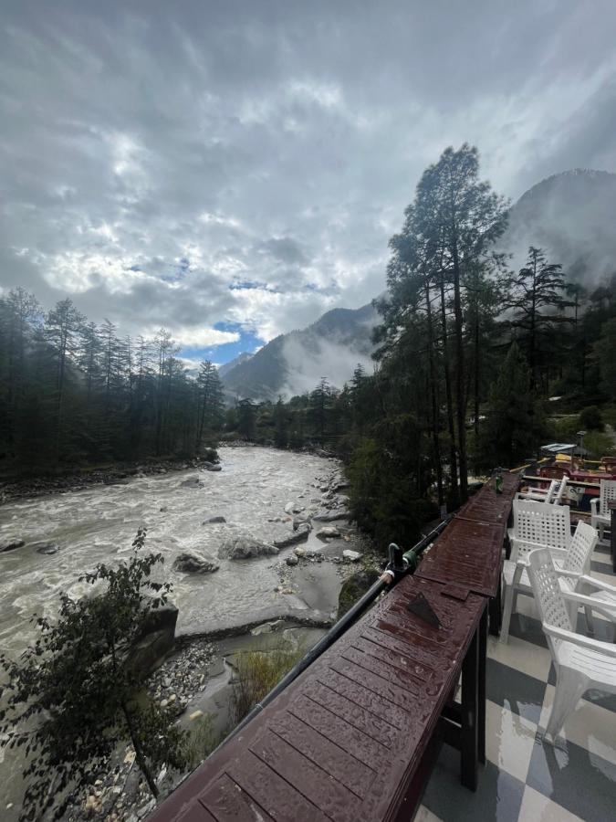 Shanti Cafe & Hostels Касоль Екстер'єр фото