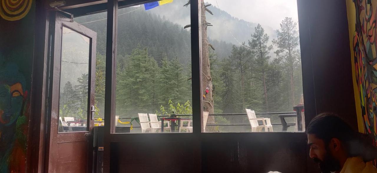 Shanti Cafe & Hostels Касоль Екстер'єр фото