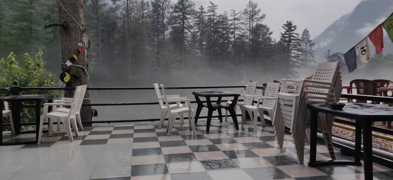 Shanti Cafe & Hostels Касоль Екстер'єр фото