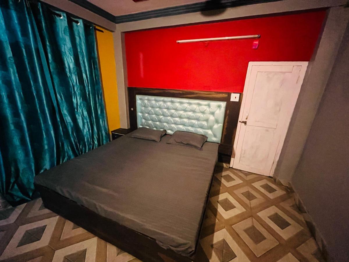 Shanti Cafe & Hostels Касоль Екстер'єр фото