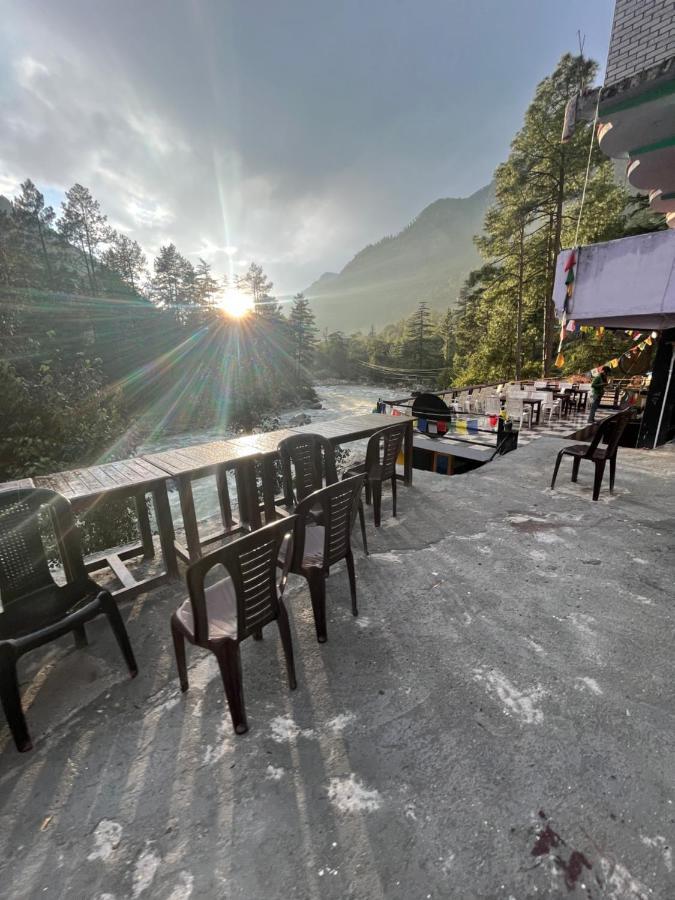 Shanti Cafe & Hostels Касоль Екстер'єр фото